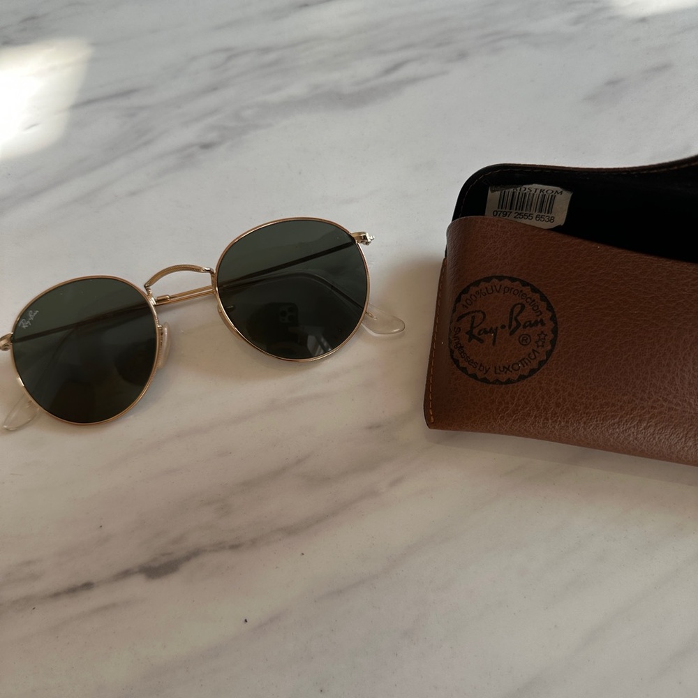 Ray-Ban Round Sunglasses
